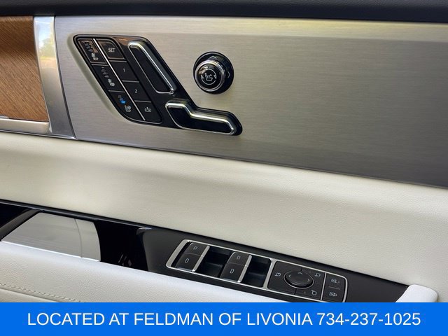 Used 2026 Cadillac Vistiq Sport w/ LPO, Floor Liner Package AWD/4WD image 21