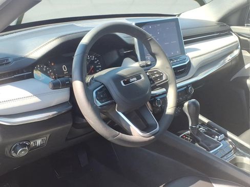 Used 2024 Jeep Compass Limited AWD/4WD image 7