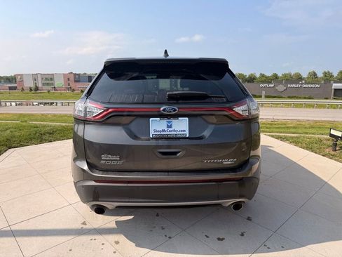 Used 2017 Ford Edge Titanium w/ Equipment Group 302A AWD/4WD image 4