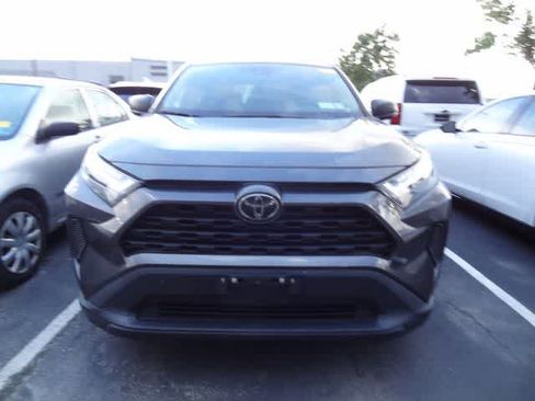 Used 2023 Toyota RAV4 LE AWD/4WD image 2