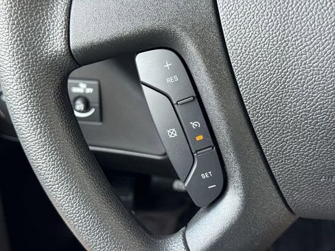 New 2026 GMC Savana 2500 w/ Driver Convenience Package image 9