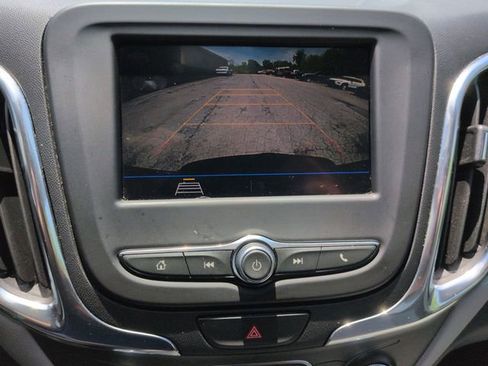Used 2020 Chevrolet Equinox LT FWD image 17