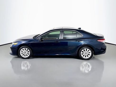 Used 2018 Toyota Camry LE w/ Audio Package FWD image 11