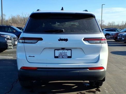 New 2026 Jeep Grand Cherokee L Limited w/ Limited Altitude Package AWD/4WD image 21