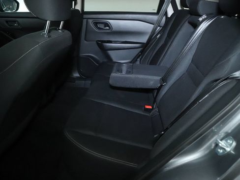 Used 2024 Nissan Rogue S AWD/4WD image 14
