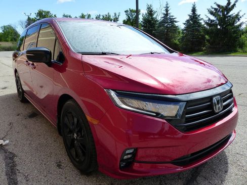 Used 2023 Honda Odyssey Sport image 13