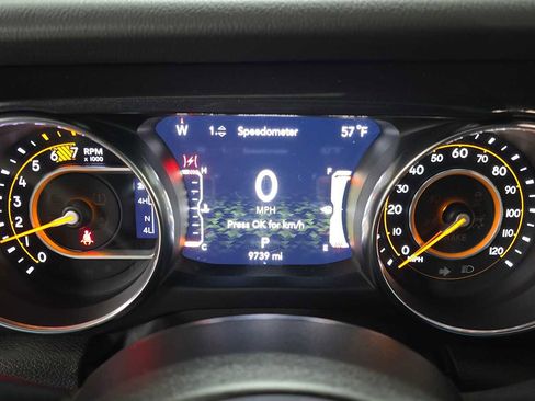 Used 2023 Jeep Wrangler Unlimited Sahara image 25