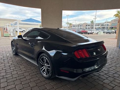 Used 2016 Ford Mustang Premium image 3