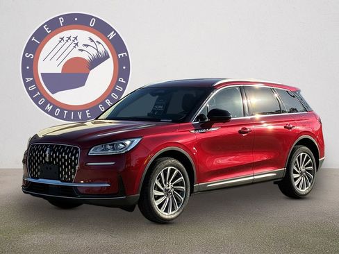 Used 2023 Lincoln Corsair Reserve w/ Equipment Group 201A image 2