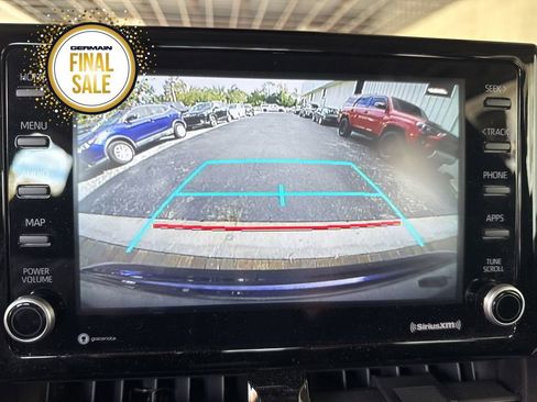 Used 2022 Toyota Corolla LE image 10