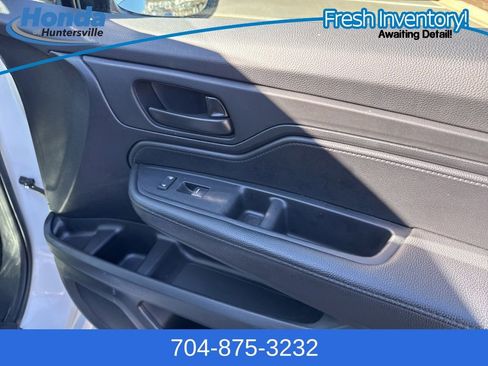 Used 2024 Honda Odyssey Sport image 18