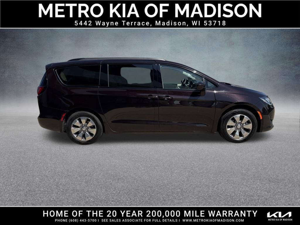 Used 2018 Chrysler Pacifica Touring Plus FWD image 7