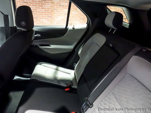 Used 2021 Chevrolet Equinox LS w/ LS Convenience Package FWD image 14