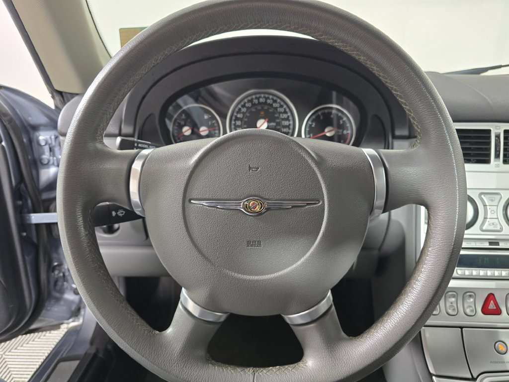 Used 2004 Chrysler Crossfire Coupe RWD image 25
