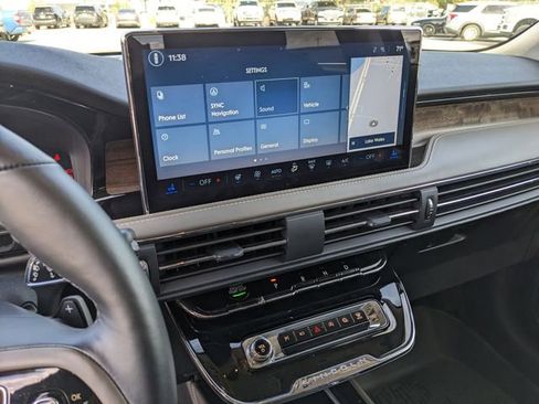 Used 2025 Lincoln Corsair Reserve image 24