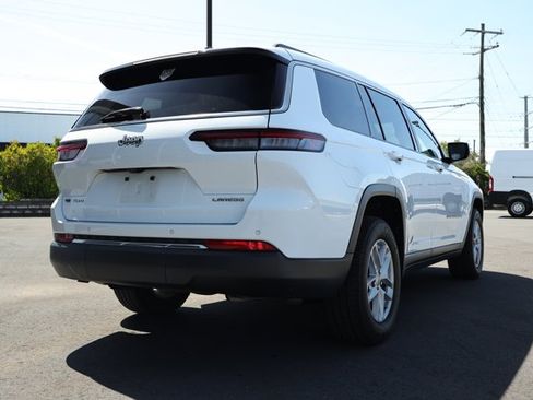 Used 2021 Jeep Grand Cherokee L Laredo w/ Luxury Tech Group I AWD/4WD image 6