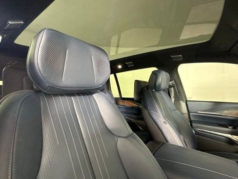 New 2025 Cadillac Escalade IQ Luxury 2 AWD/4WD image 37
