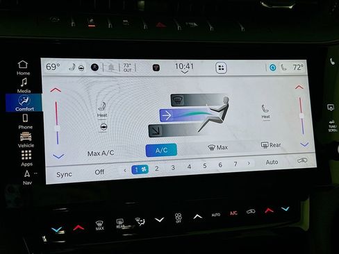 New 2026 Jeep Grand Cherokee Altitude AWD/4WD image 22