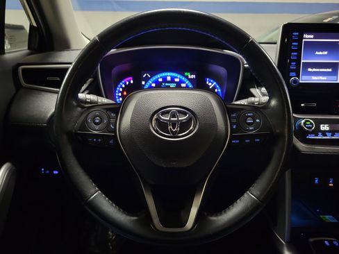Used 2022 Toyota Corolla Cross XLE image 24