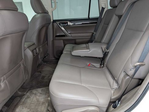 Used 2018 Lexus GX 460 w/ Navigation Package AWD/4WD image 22