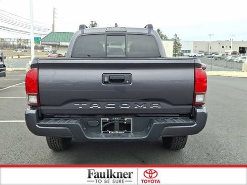 Certified 2019 Toyota Tacoma SR image 5