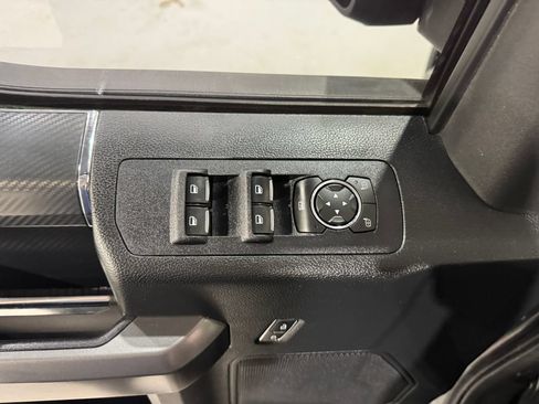 Used 2020 Ford F150 XLT w/ Equipment Group 302A Luxury AWD/4WD image 17