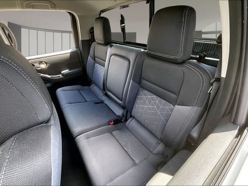 Used 2025 Nissan Frontier SV RWD image 22