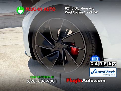 Used 2025 Tesla Model 3 Performance AWD/4WD image 5