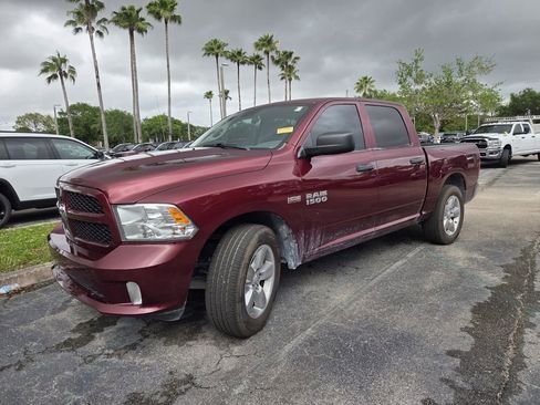 Used 2018 RAM 1500 Express w/ Express Value Package image 3