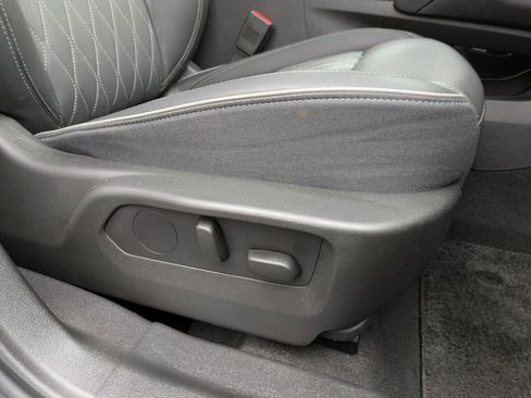 Certified 2023 Buick Envision Avenir image 26