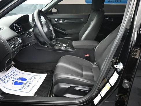 Used 2025 Honda Civic Sport image 11
