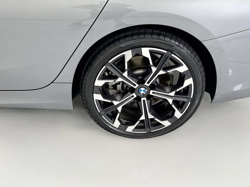 Used 2025 BMW 330i Sedan w/ Convenience Package RWD image 30