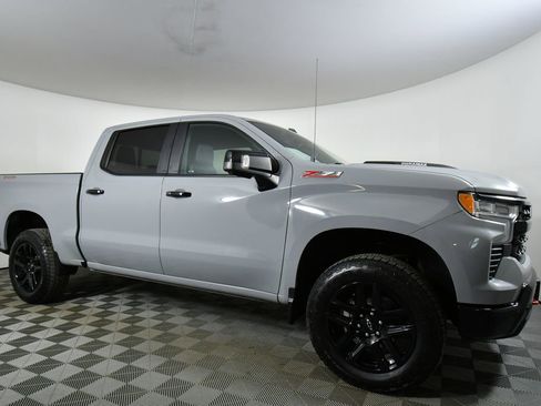 Used 2024 Chevrolet Silverado 1500 LT Trail Boss w/ LT Trail Boss Premium Package image 9