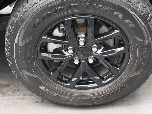 Used 2023 Jeep Wrangler Unlimited Sport AWD/4WD image 45