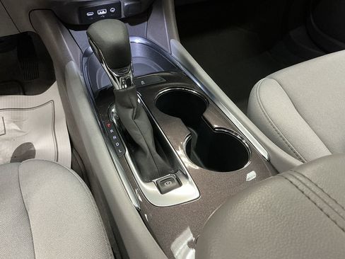 Used 2023 Chevrolet Malibu LT FWD image 17