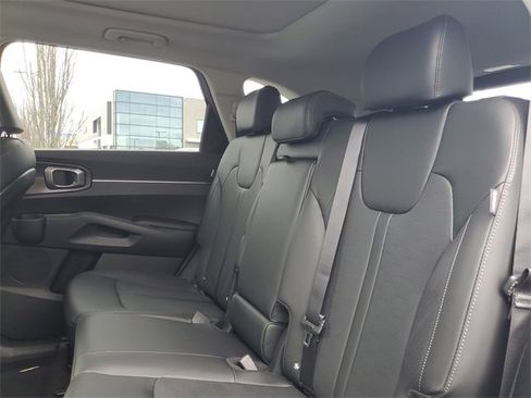 New 2026 Kia Sorento S image 9