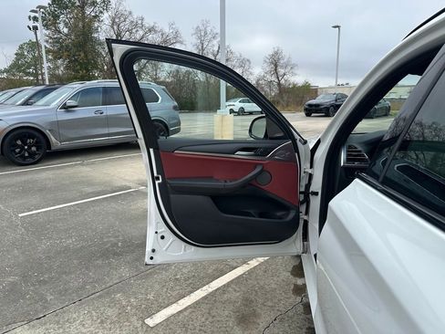 Used 2023 BMW X3 sDrive30i w/ M Sport Package image 8