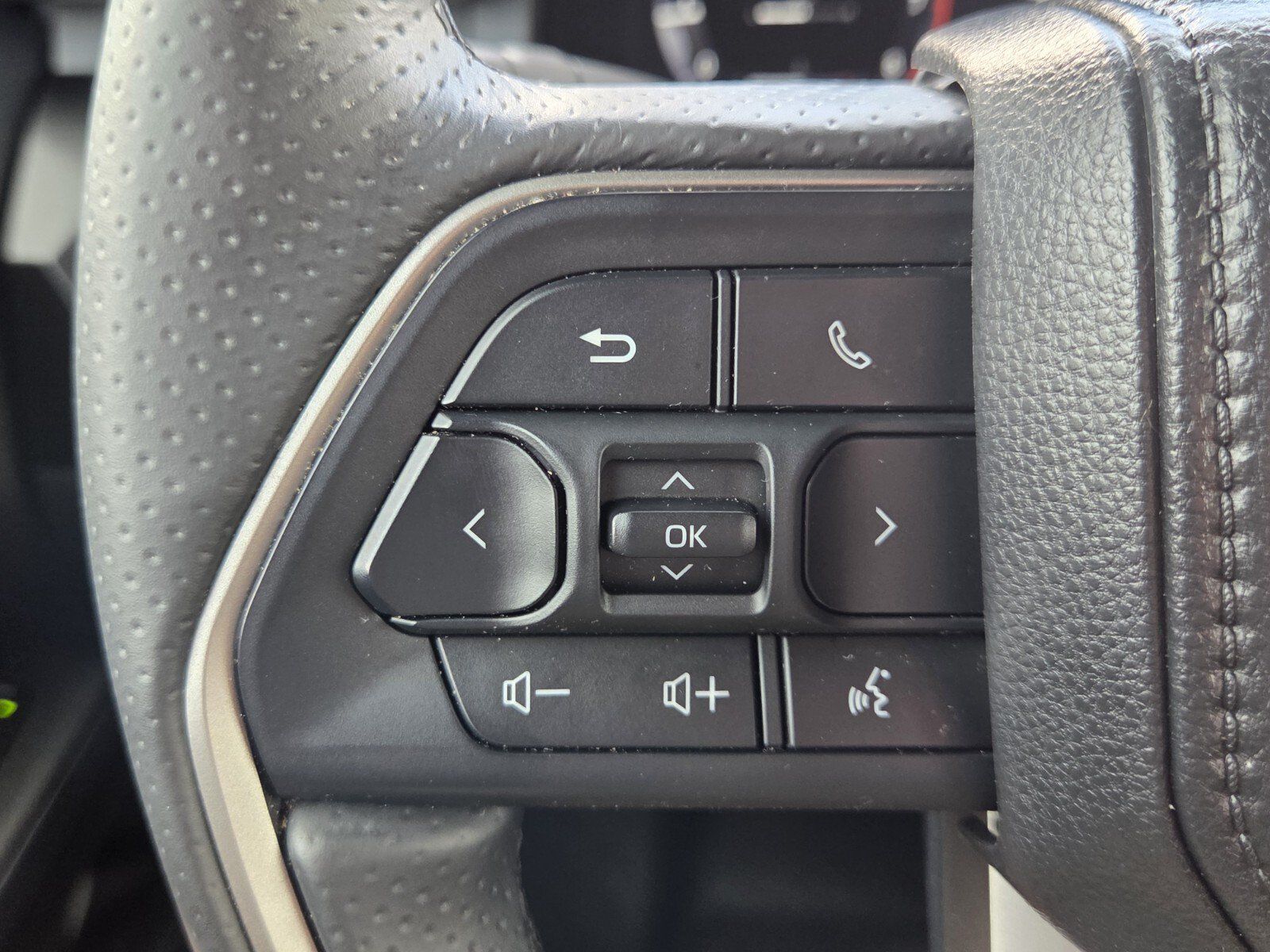 Certified 2025 Toyota 4Runner Limited AWD/4WD image 26