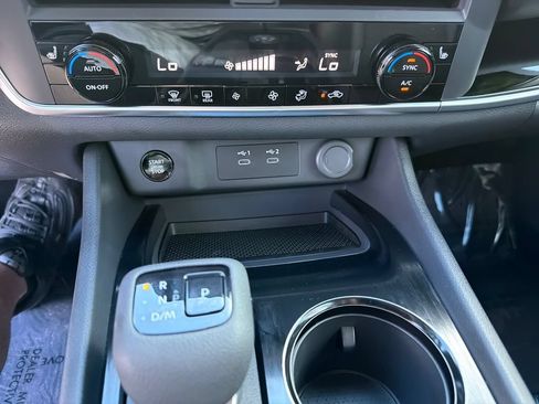 Used 2026 Nissan Rogue SV AWD/4WD image 30