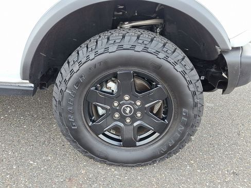 Certified 2024 Ford Bronco Black Diamond image 8