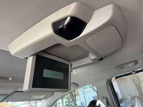 Used 2019 Honda Pilot Elite image 25