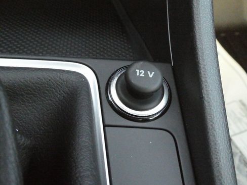 New 2025 Volkswagen Jetta S image 18