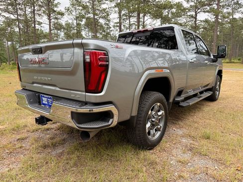 Used 2025 GMC Sierra 3500 SLT w/ SLT Premium Package AWD/4WD image 4