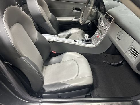 Used 2005 Chrysler Crossfire Limited RWD image 46