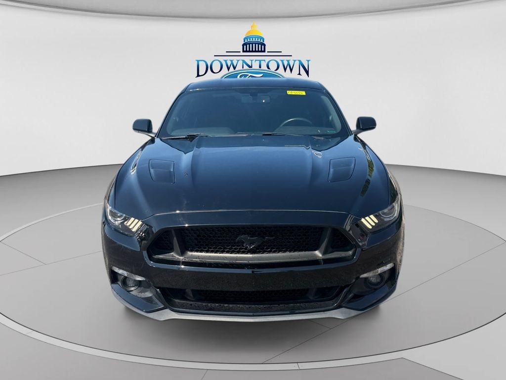 Used 2017 Ford Mustang GT RWD image 8