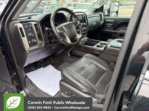 Used 2016 GMC Sierra 2500 Denali w/ Duramax Plus Package image 13