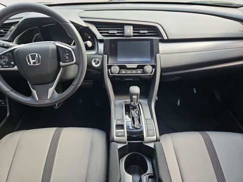 Used 2017 Honda Civic EX image 10