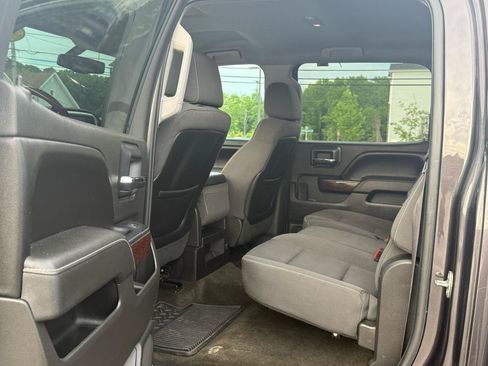 Used 2015 GMC Sierra 1500 SLE w/ SLE Value Package AWD/4WD image 10