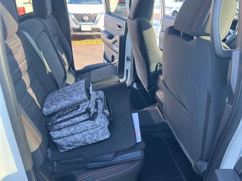 Certified 2024 Nissan Frontier PRO-4X w/ Technology Package image 13