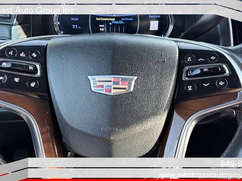 Used 2018 Cadillac Escalade ESV Luxury RWD image 21